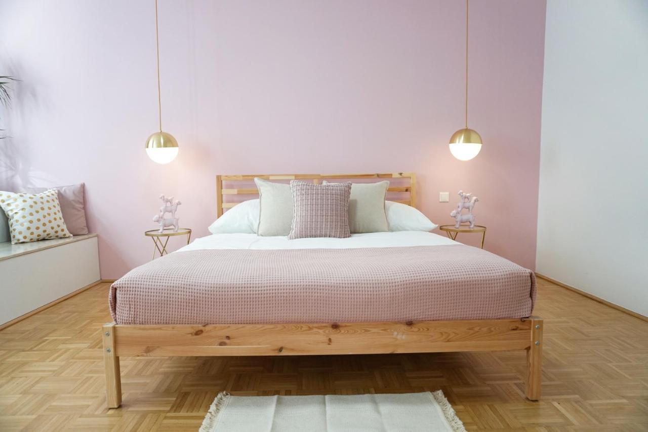 Vibrant Design Apartments - Full Kitchen - Wi-Fi - 18 Mins To City Centre Wien Exteriör bild