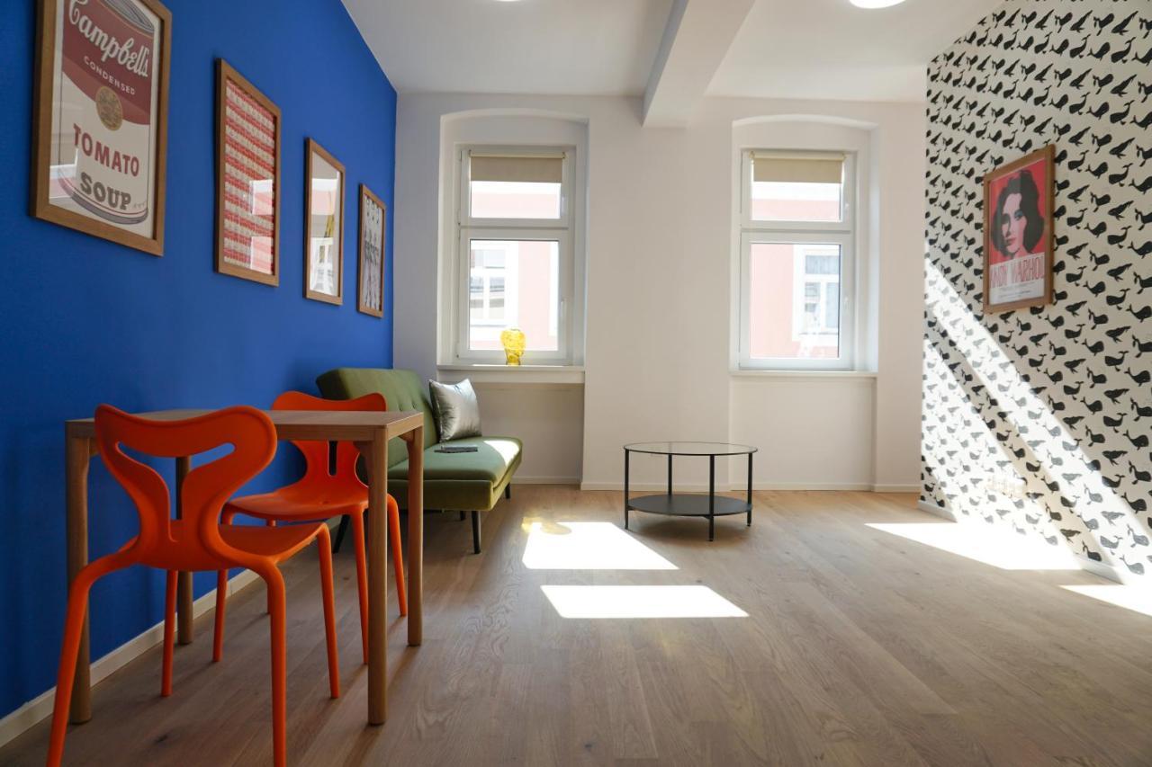 Vibrant Design Apartments - Full Kitchen - Wi-Fi - 18 Mins To City Centre Wien Exteriör bild