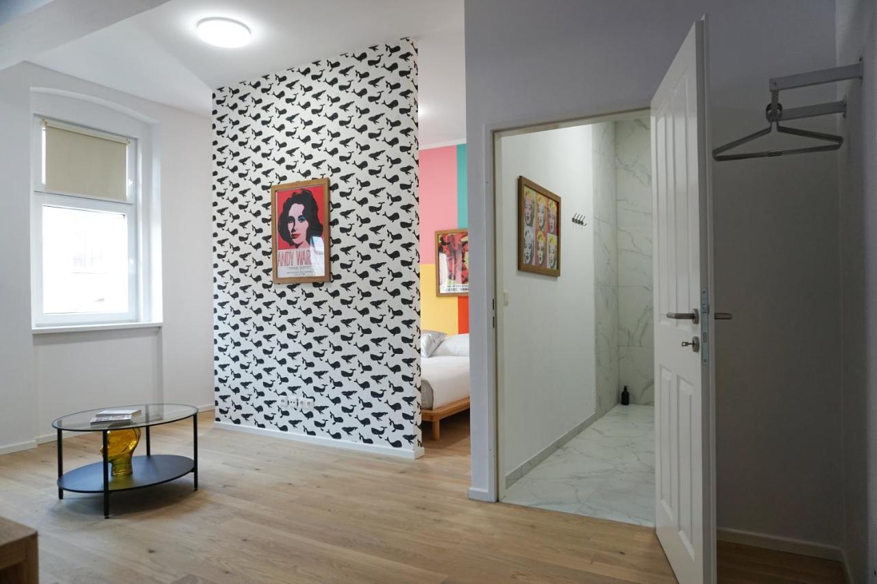 Vibrant Design Apartments - Full Kitchen - Wi-Fi - 18 Mins To City Centre Wien Exteriör bild