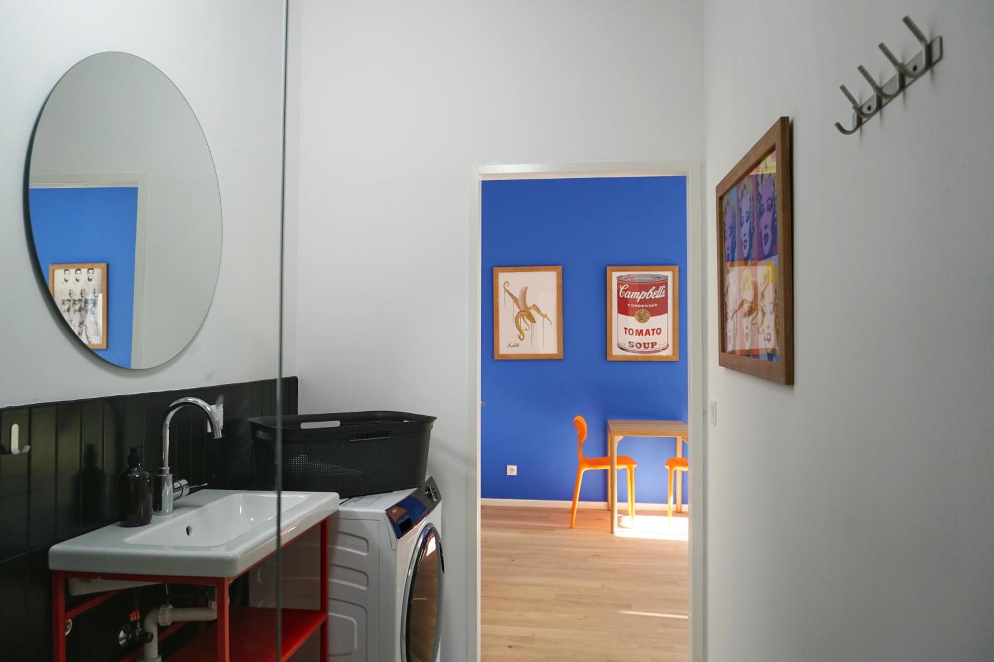 Vibrant Design Apartments - Full Kitchen - Wi-Fi - 18 Mins To City Centre Wien Exteriör bild